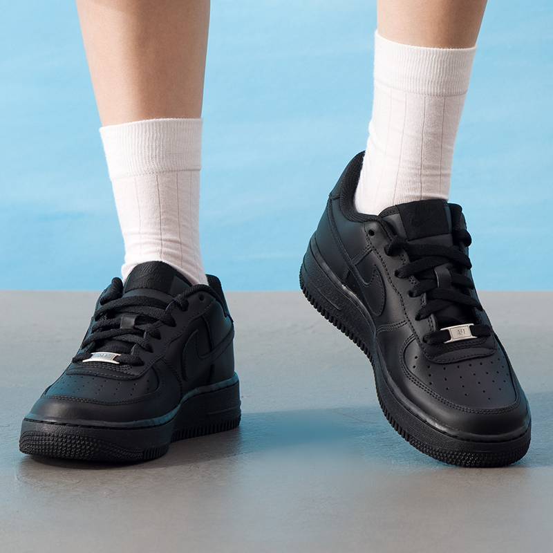 Nike (Nike) Women's Shoes Air  - огляд і ціна Nike Shoes Air Force 1